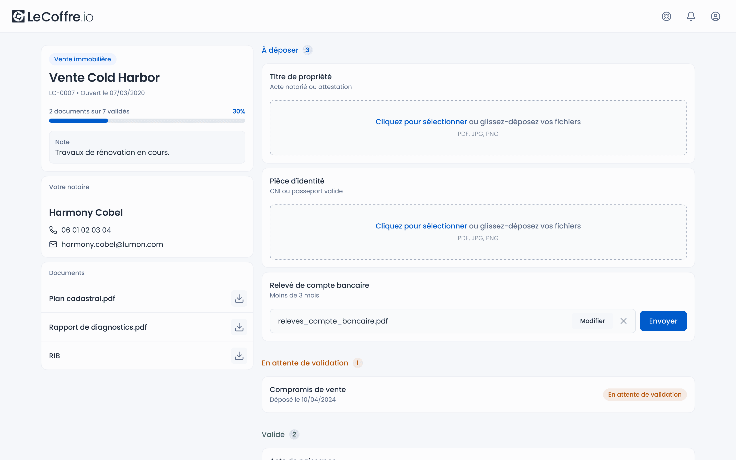 Interface espace client LeCoffre — parcours de dépôt de documents